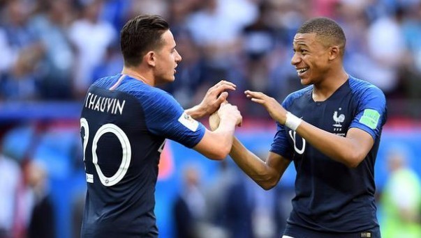 15场22球，切尔西成为欧冠对巴萨进球第三多的球队（15战斩22球，切尔西欧冠对巴萨进球数排第三）