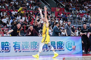 内马尔带伤5球1助攻助桑托斯保级（内马尔忍痛轰入5球送1助 助桑托斯成功保级）