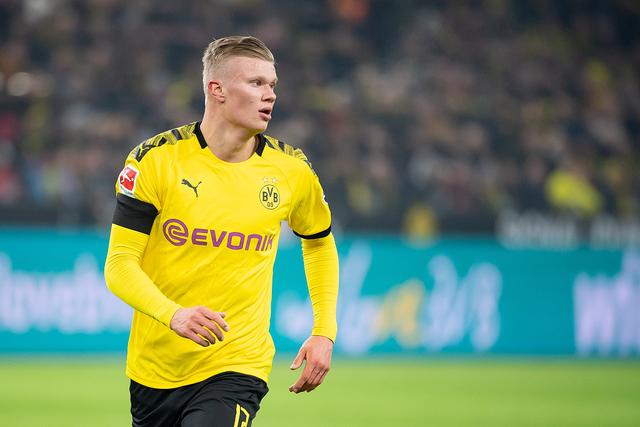 梅西决赛2助攻！率队3-1首次夺冠，一夜又创纪录：生涯47次捧杯（梅西决赛两助攻，率队3-1摘队史首冠，一夜再刷纪录：生涯第47冠）